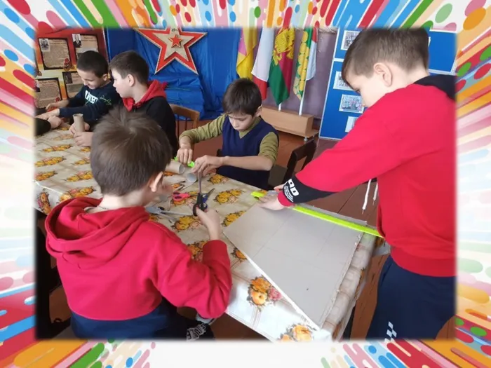 Слайд4 Поделка из вторсырья
